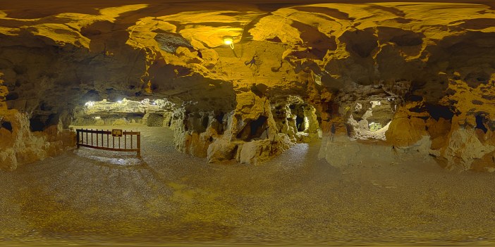 water-chamber-LDR-Pano